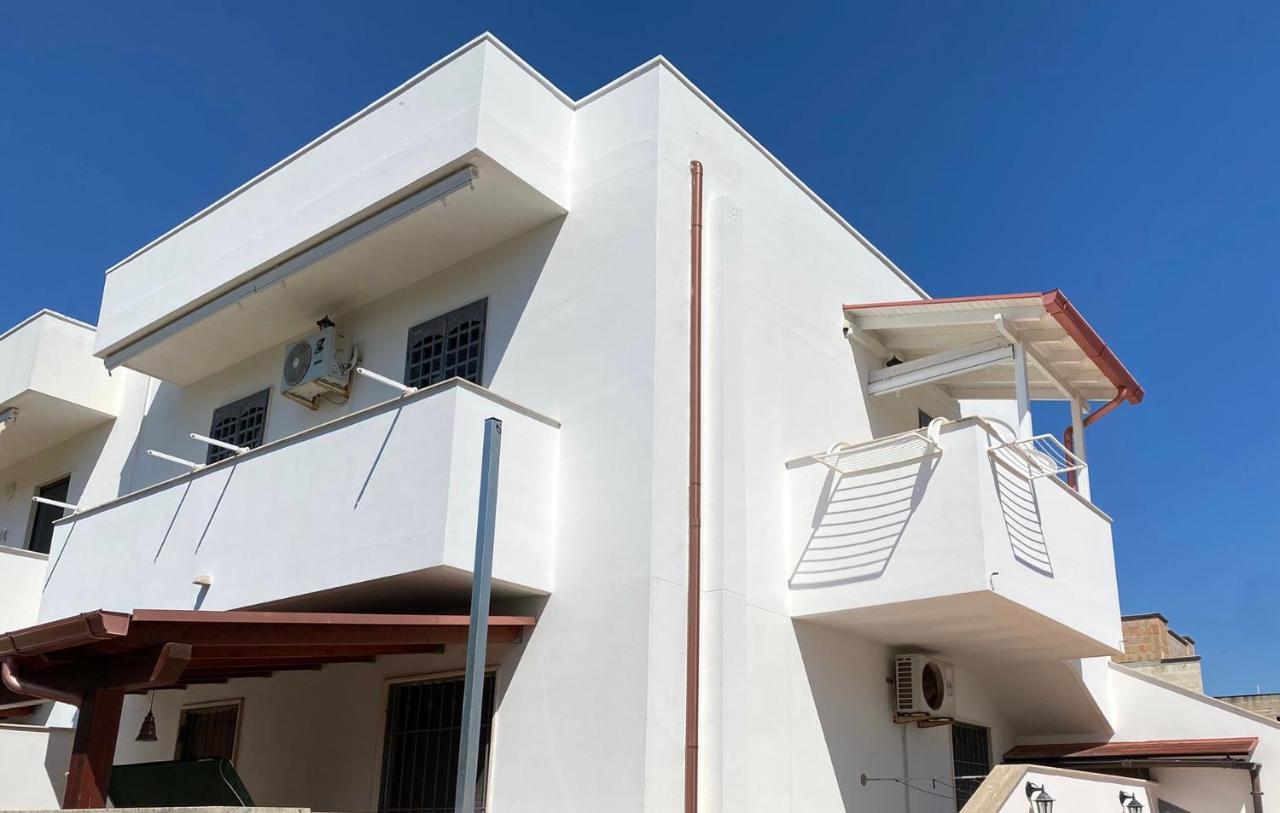 Casa Vacanze Lisa Torre Ovo Esterno foto