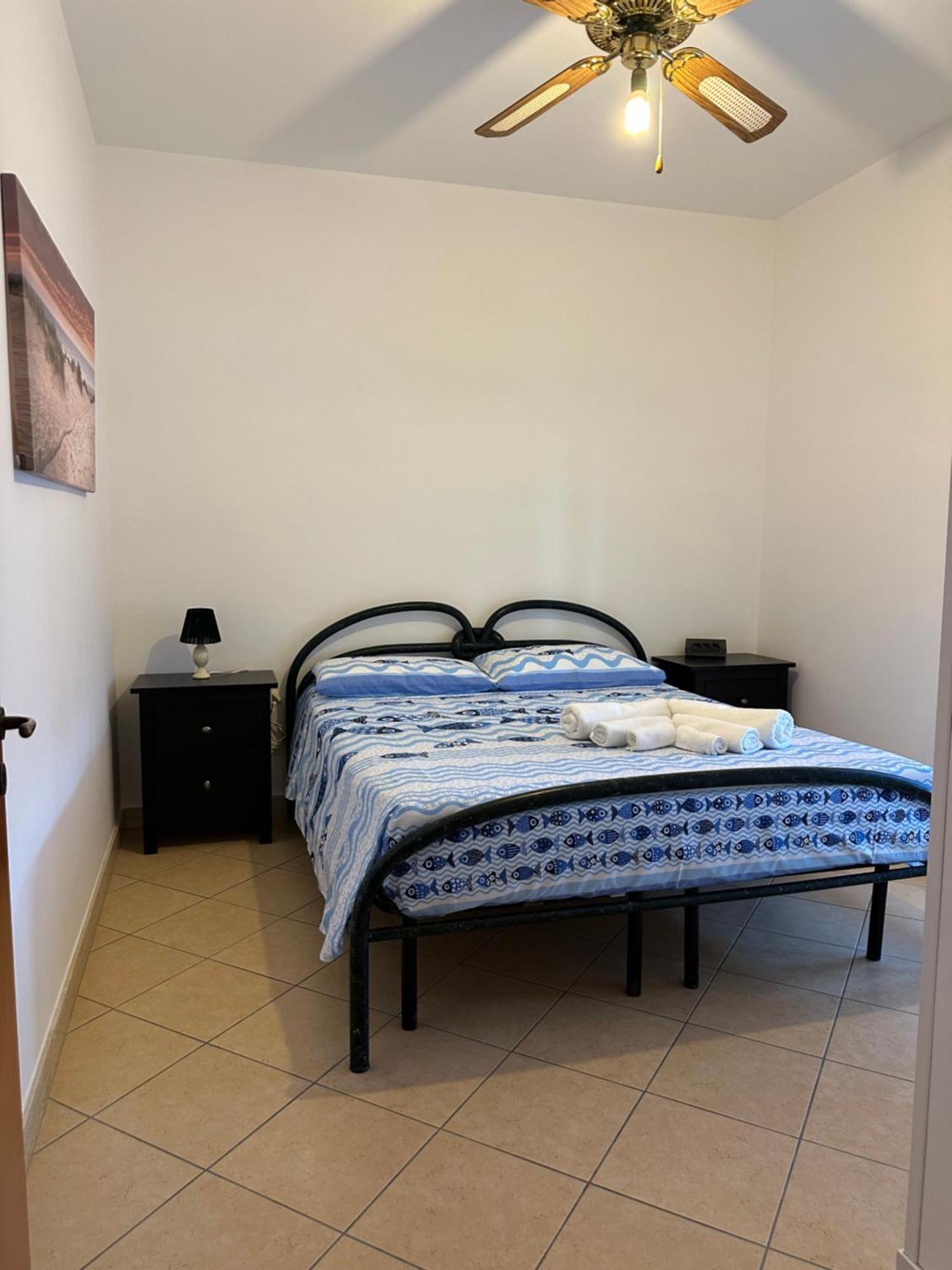 Casa Vacanze Lisa Torre Ovo Esterno foto